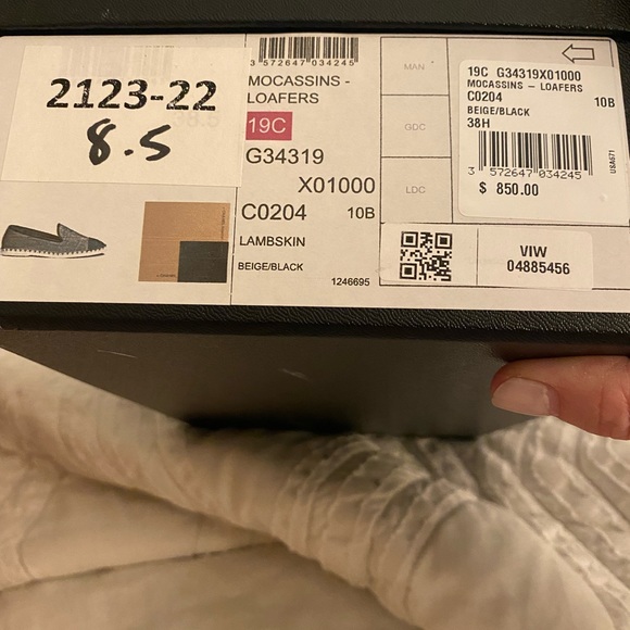 CHANEL mocassins - beige/black. - Picture 8 of 9